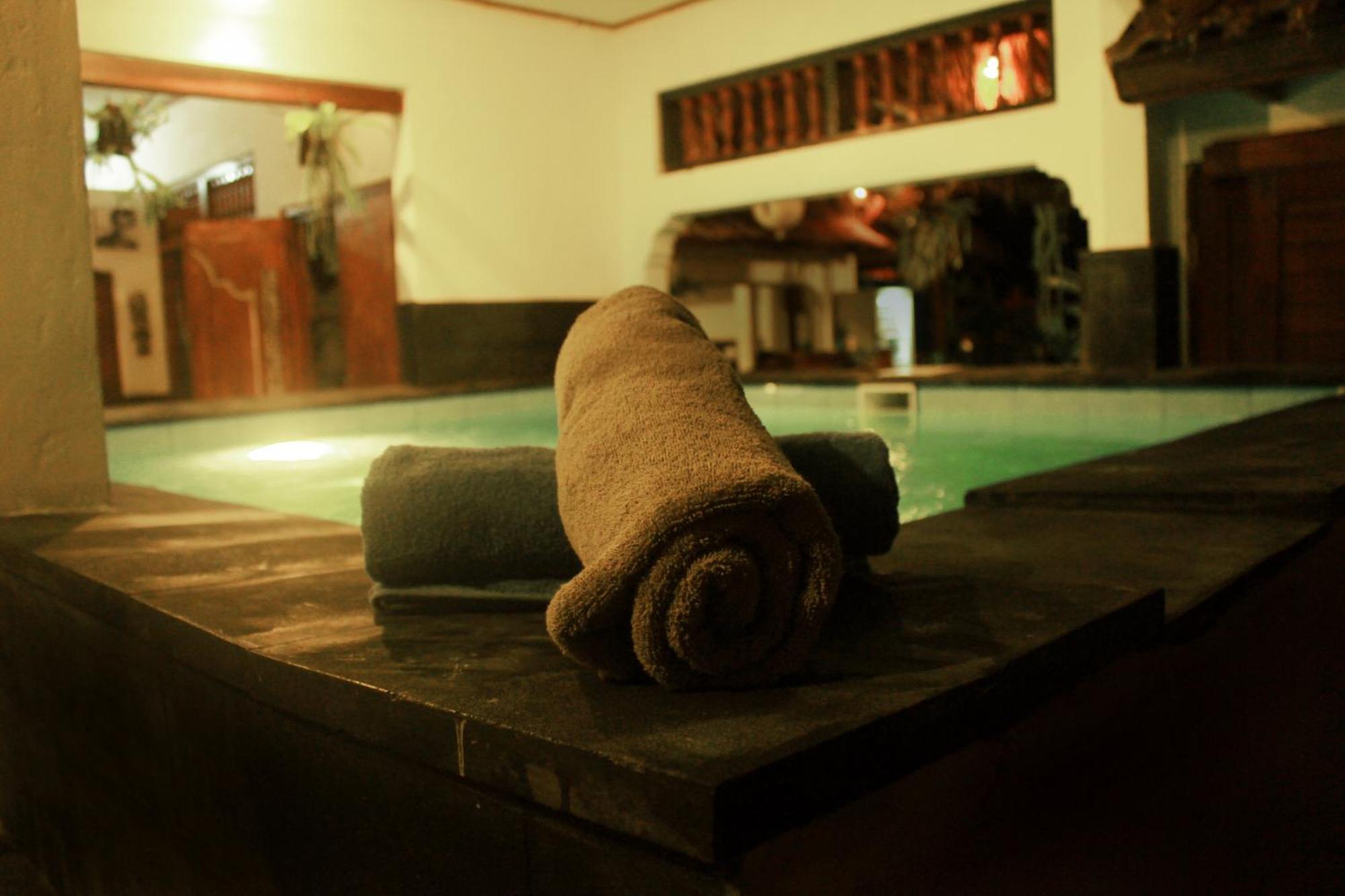 Friendly House Bali Hostel Ubud Buitenkant foto