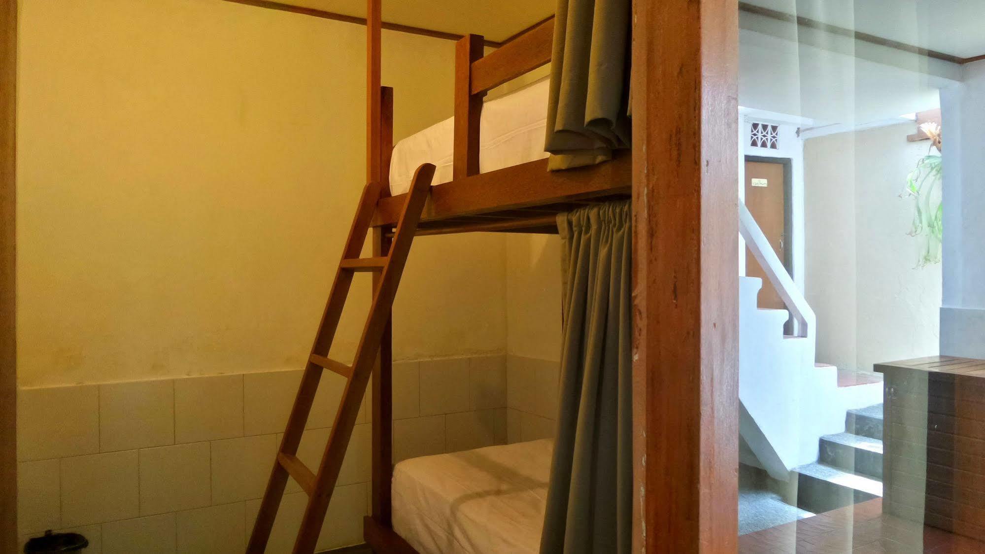 Friendly House Bali Hostel Ubud Buitenkant foto