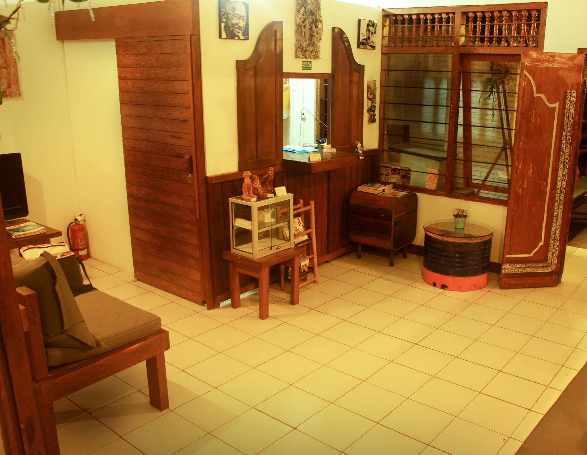 Friendly House Bali Hostel Ubud Buitenkant foto