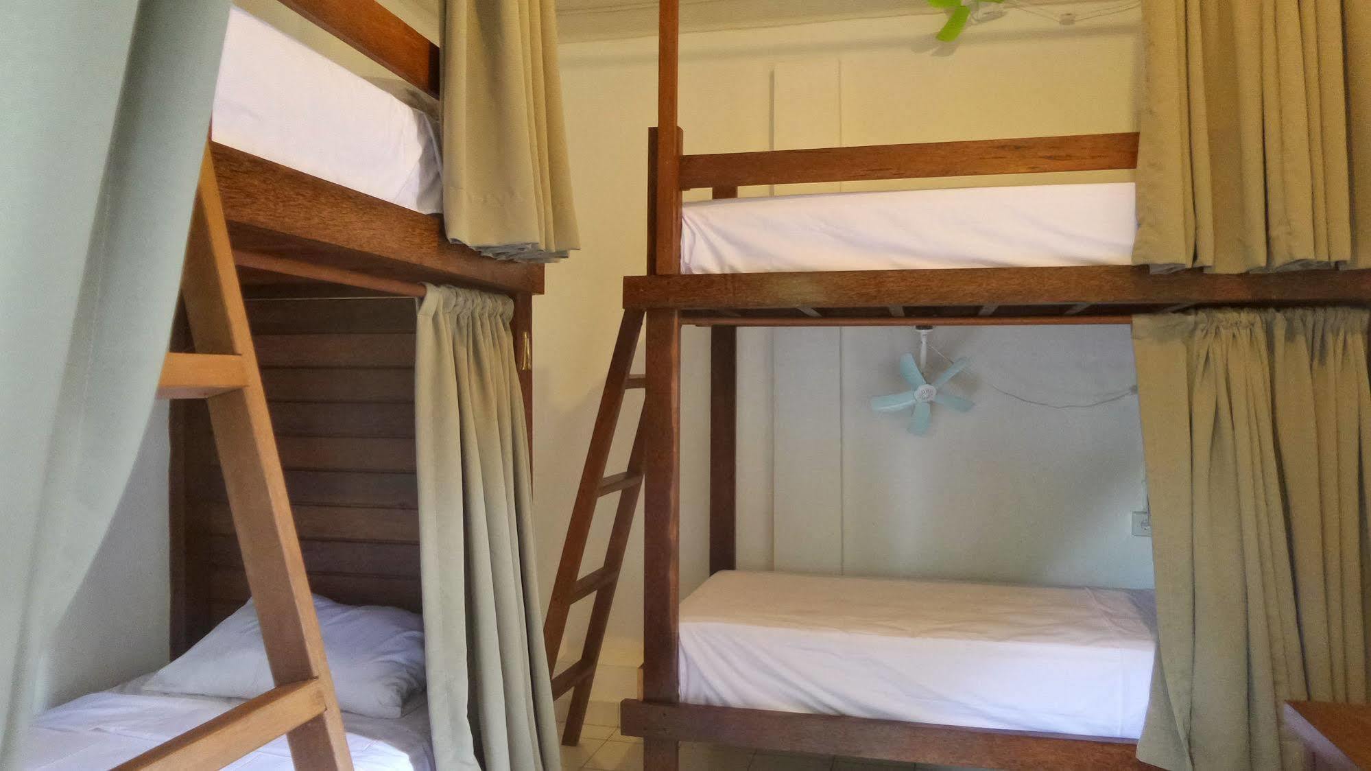 Friendly House Bali Hostel Ubud Buitenkant foto