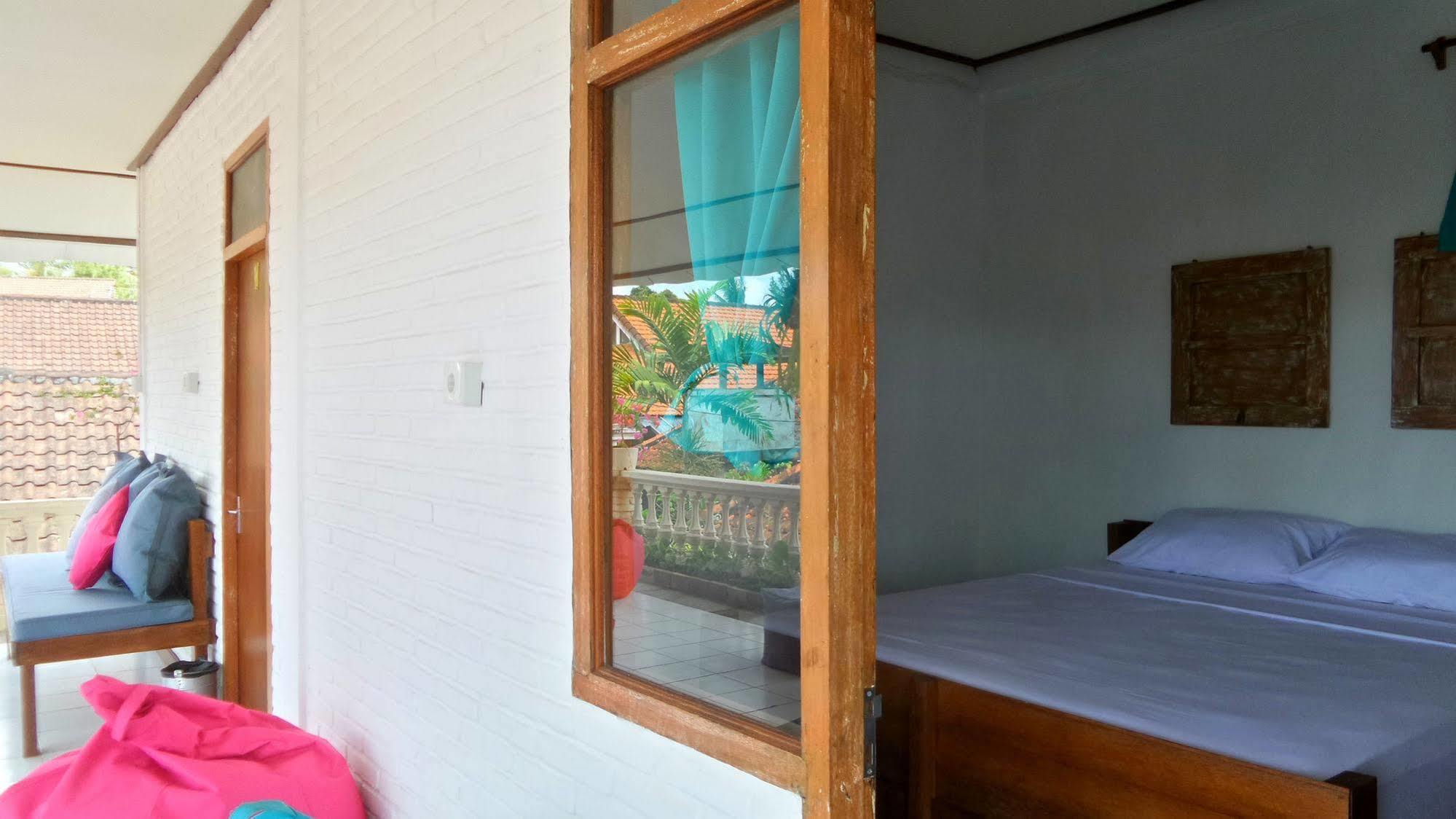 Friendly House Bali Hostel Ubud Buitenkant foto