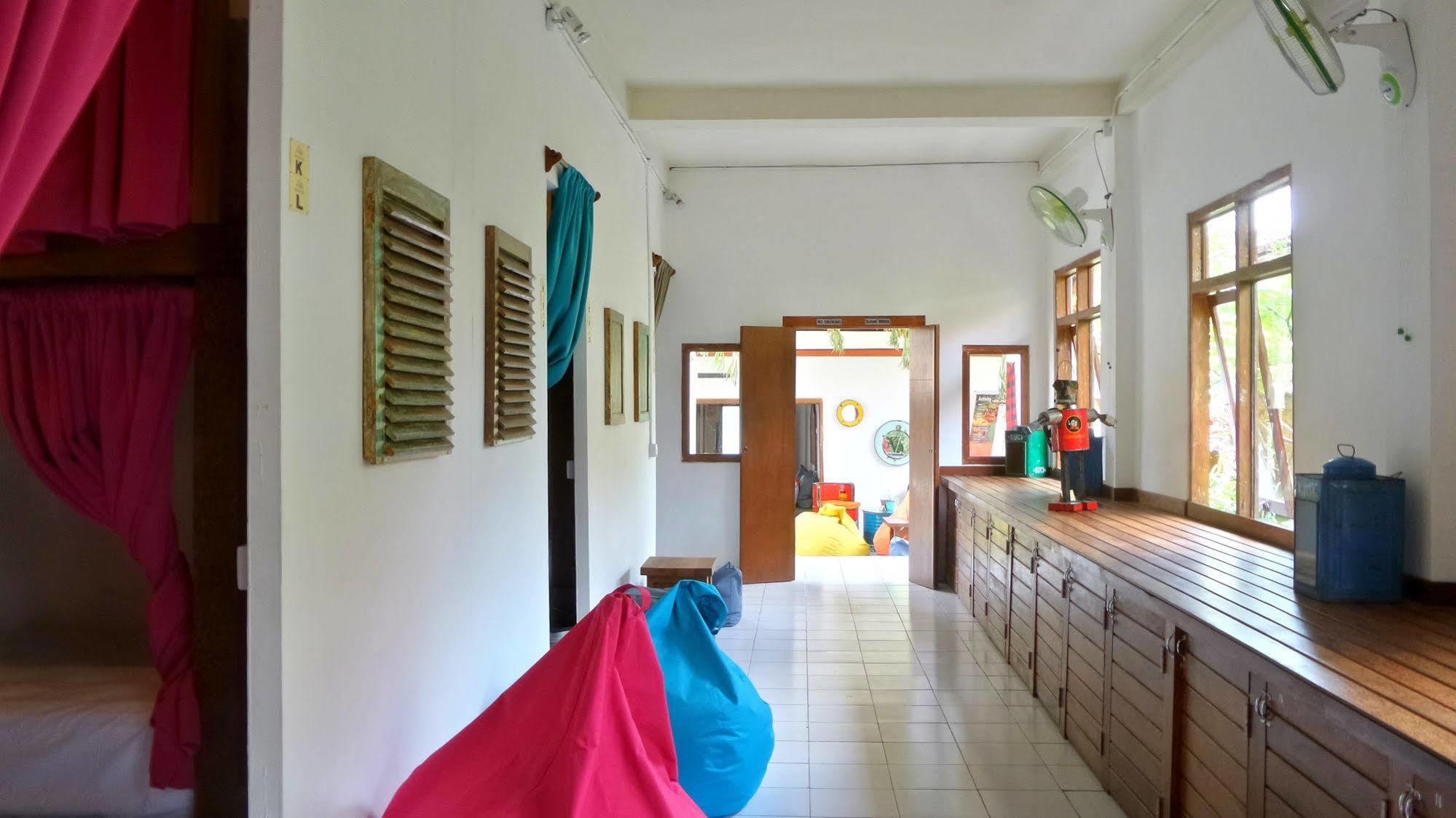 Friendly House Bali Hostel Ubud Buitenkant foto