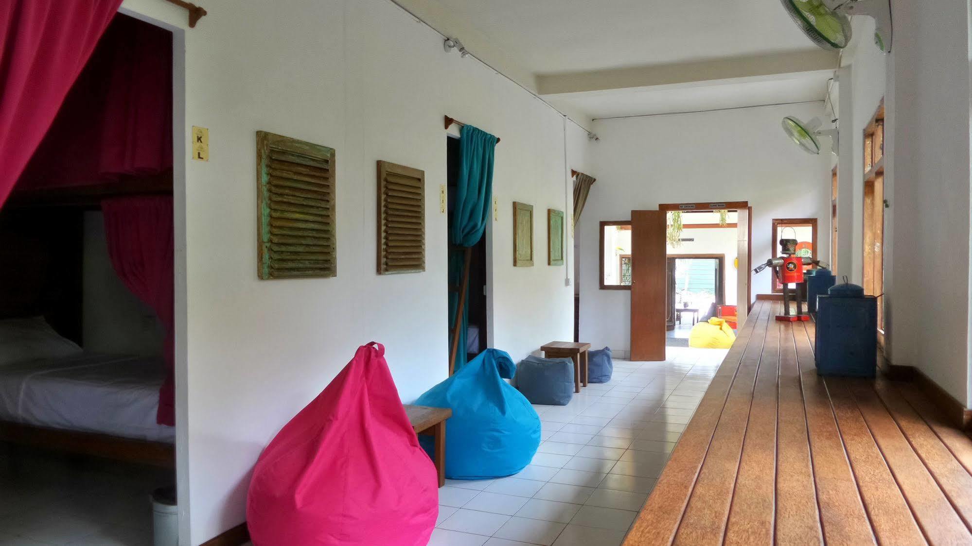 Friendly House Bali Hostel Ubud Buitenkant foto