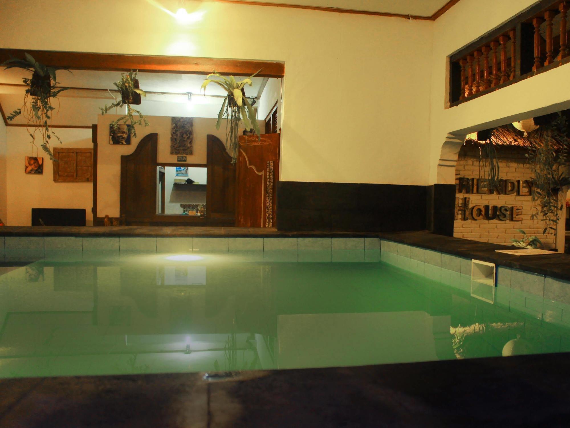 Friendly House Bali Hostel Ubud Buitenkant foto